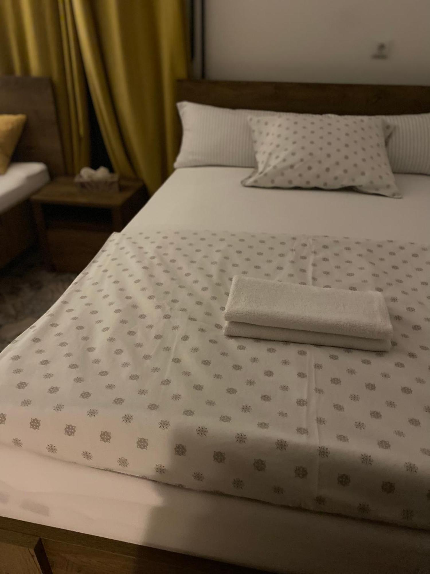 Rooms & Apartment Zala Airport Shuttle Option Cerklje na Gorenjskem Eksteriør billede