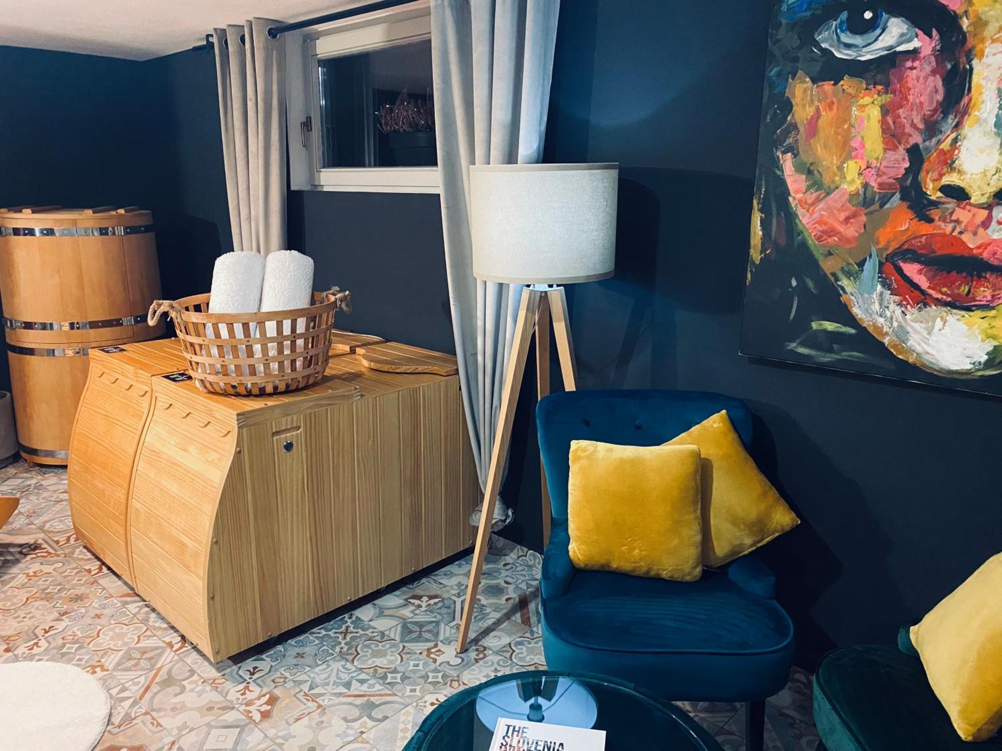Rooms & Apartment Zala Airport Shuttle Option Cerklje na Gorenjskem Eksteriør billede